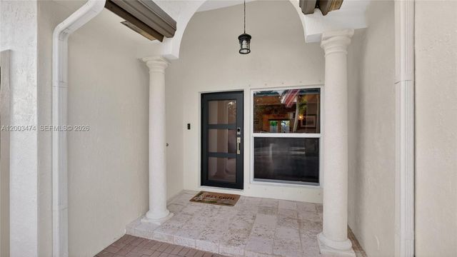 15893 SW 138th Ter, Miami, FL 33196