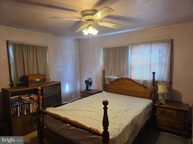 555 HAMILTON AVENUE, Chambersburg, PA 17202