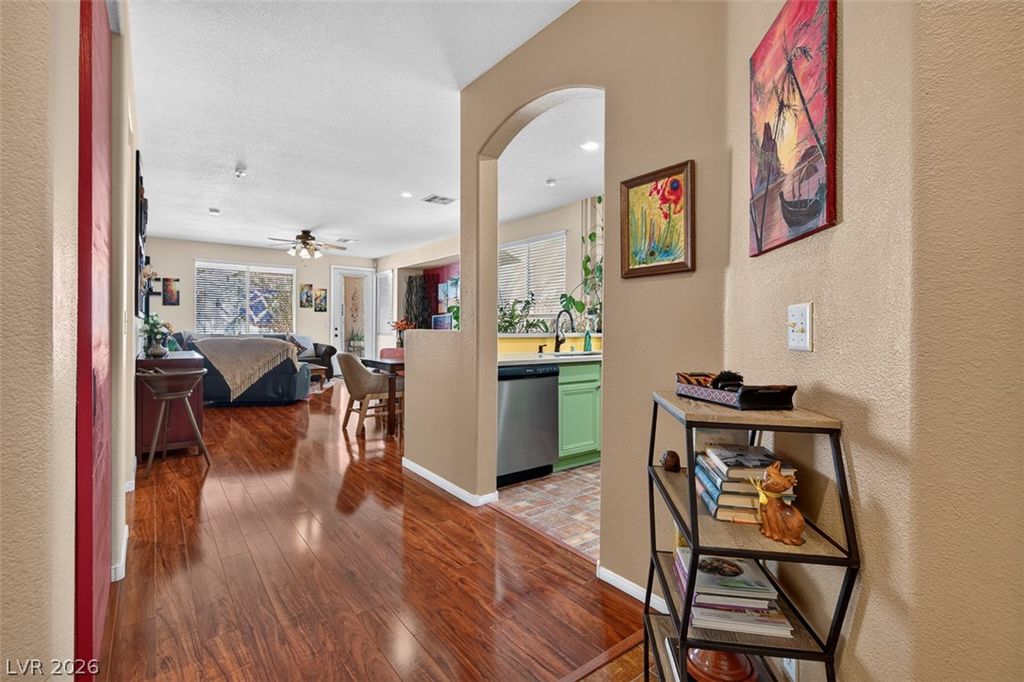 9745 Canterbury Creek Street, Las Vegas, NV 89183 — photo 4