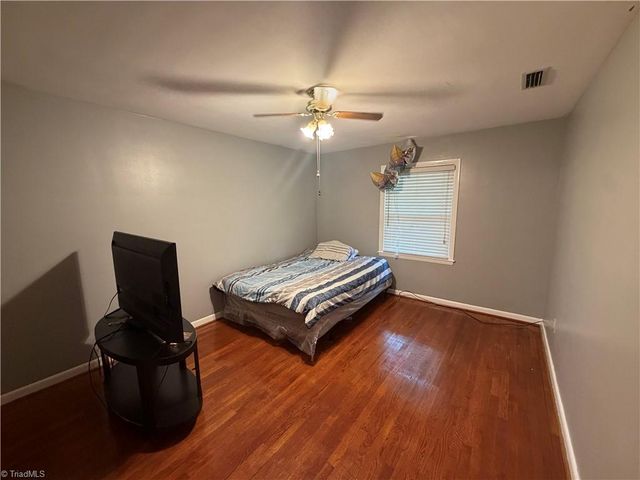 2050 Independence Road, Winston-salem, NC 27106