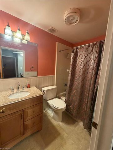 2050 Independence Road, Winston-salem, NC 27106