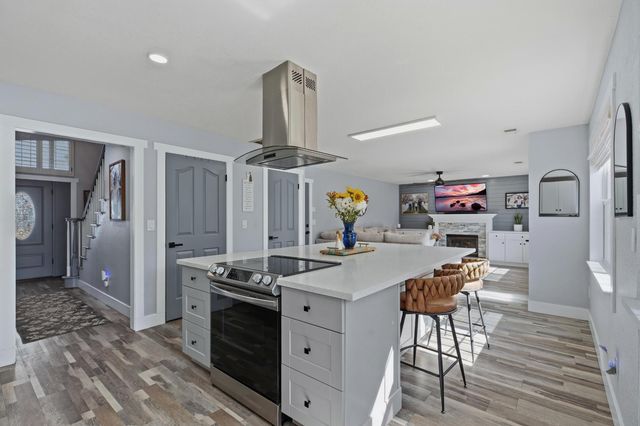 966 Shelly Ct, Ripon, CA 95366