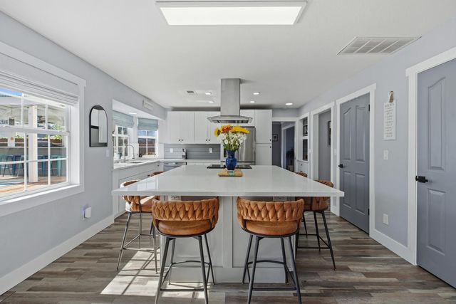 966 Shelly Ct, Ripon, CA 95366