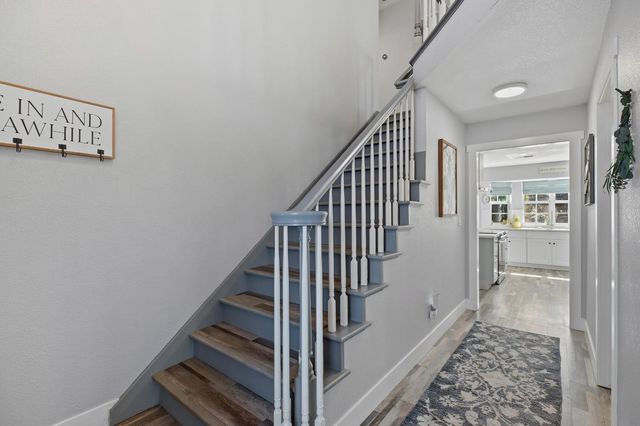 966 Shelly Ct, Ripon, CA 95366