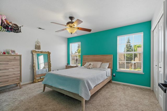 966 Shelly Ct, Ripon, CA 95366