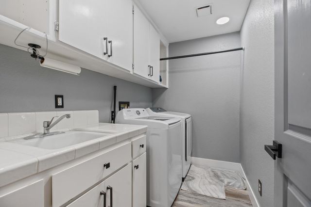 966 Shelly Ct, Ripon, CA 95366