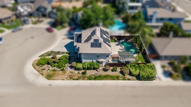 966 Shelly Ct, Ripon, CA 95366