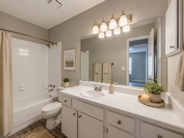 1122 Millview Drive 1202, Arlington, TX 76012