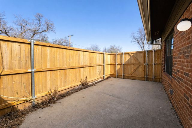 1122 Millview Drive 1202, Arlington, TX 76012