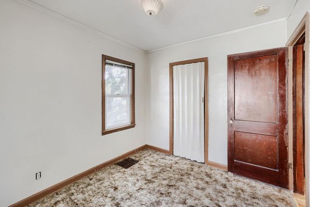 1084 Gorman Avenue, West Saint Paul, MN 55118