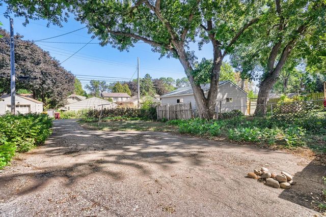 1084 Gorman Avenue, West Saint Paul, MN 55118