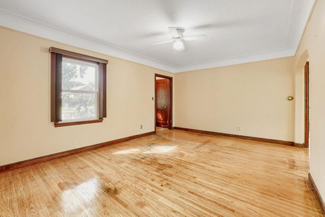 1084 Gorman Avenue, West Saint Paul, MN 55118