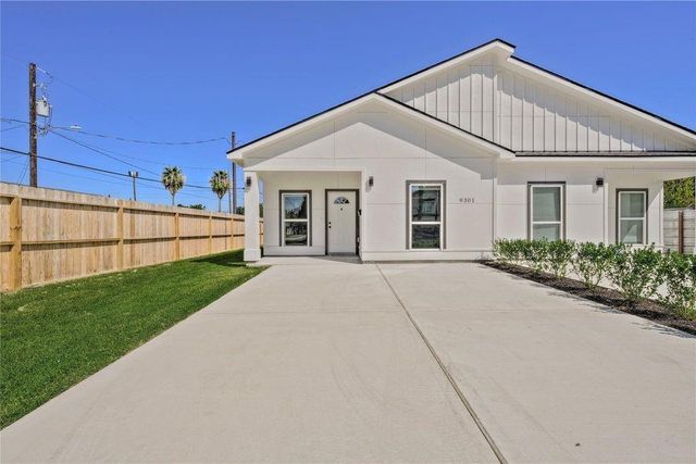 9301 E Avenue L B, Houston, TX 77012