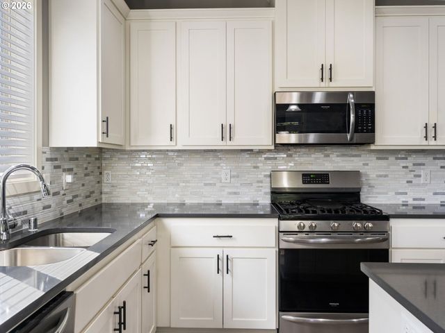 8212 Ne 86TH St, Vancouver, WA 98662