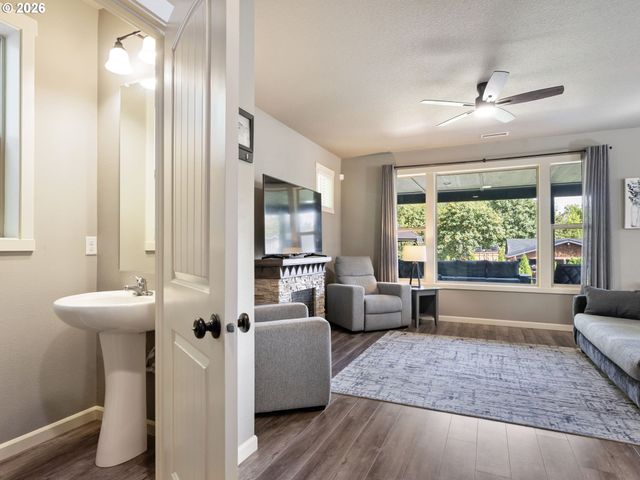 8212 Ne 86TH St, Vancouver, WA 98662