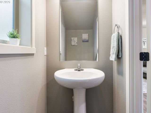 8212 Ne 86TH St, Vancouver, WA 98662
