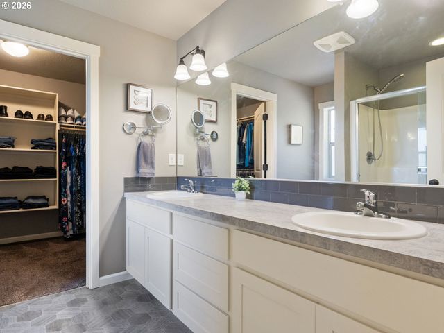 8212 Ne 86TH St, Vancouver, WA 98662