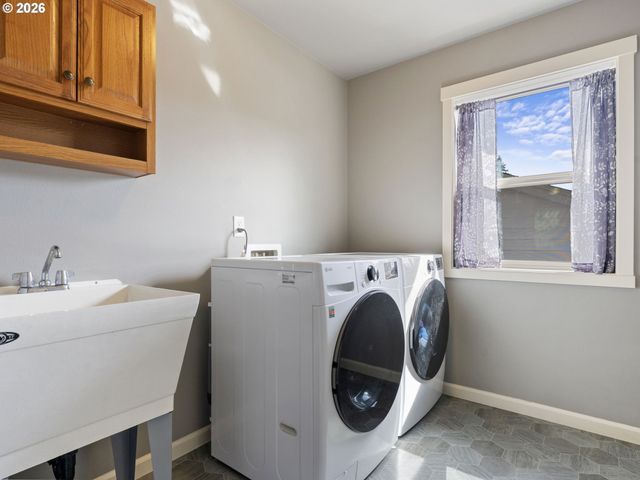8212 Ne 86TH St, Vancouver, WA 98662