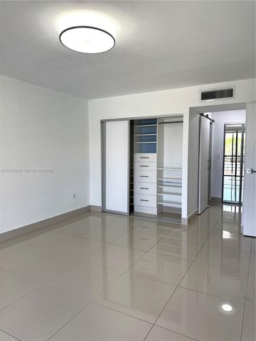 18000 NW 68th Avenue 314A, Hialeah, FL 33015