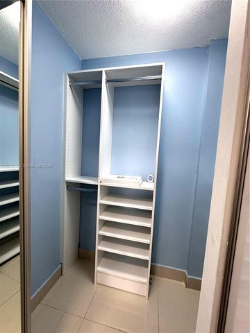 18000 NW 68th Avenue 314A, Hialeah, FL 33015