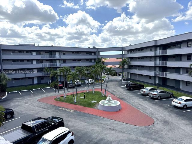 18000 NW 68th Avenue 314A, Hialeah, FL 33015
