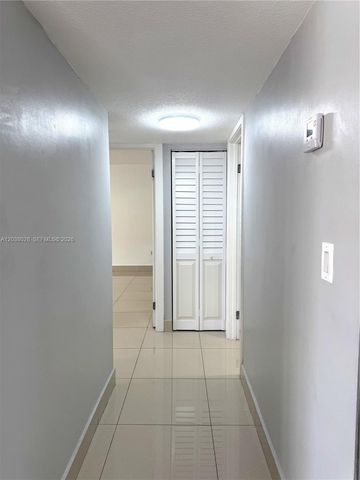 18000 NW 68th Avenue 314A, Hialeah, FL 33015
