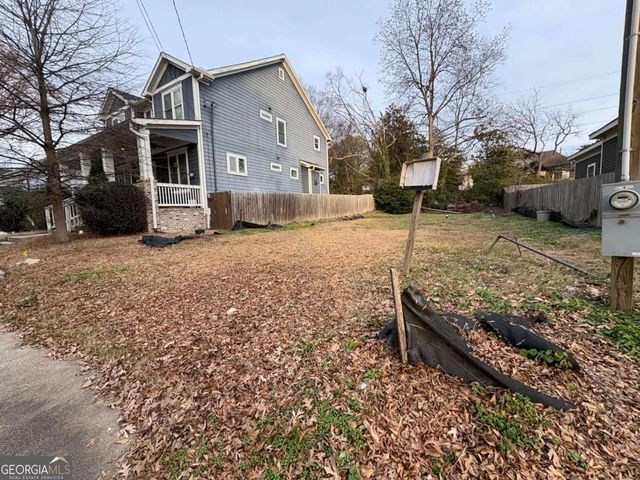 581 English Avenue NW, Atlanta, GA 30318