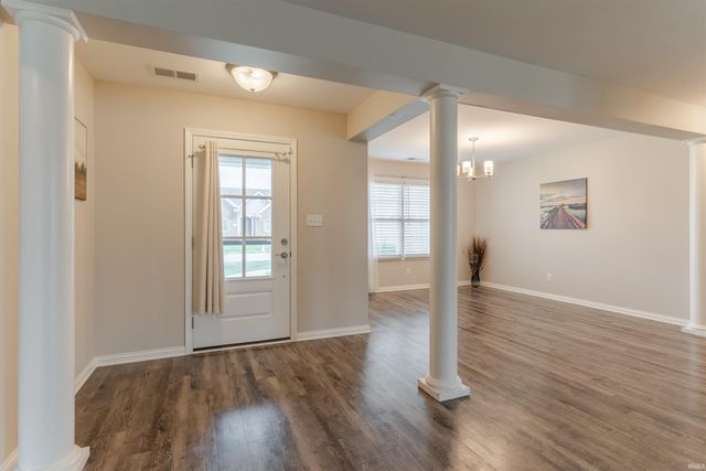 7535 Tealwood Court, Evansville, IN 47715