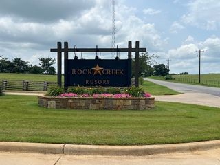 53 Pine Hills Lane, Gordonville, TX 76245