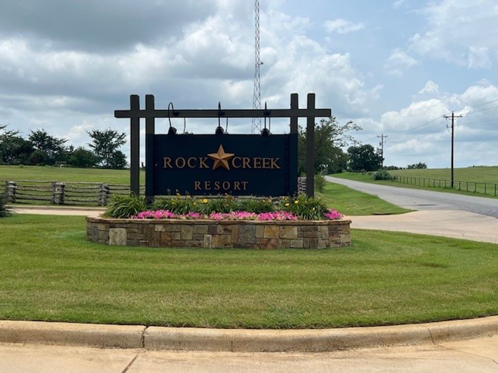 53 Pine Hills Lane, Gordonville, TX 76245