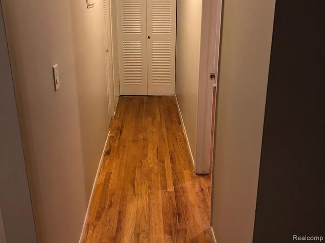 26415 W 7 Mile Road, Redford, MI 48240