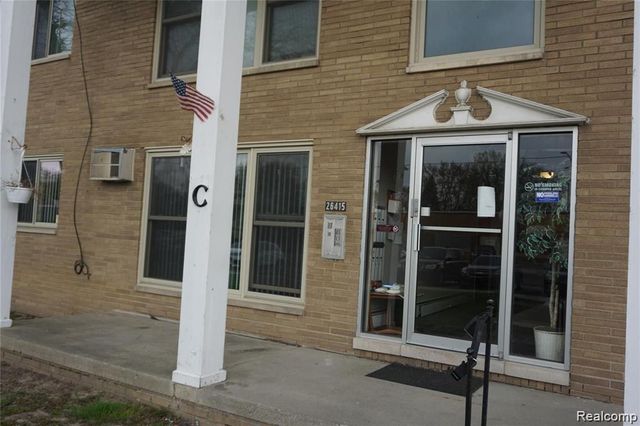 26415 W 7 Mile Road, Redford, MI 48240