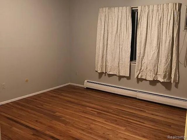 26415 W 7 Mile Road, Redford, MI 48240