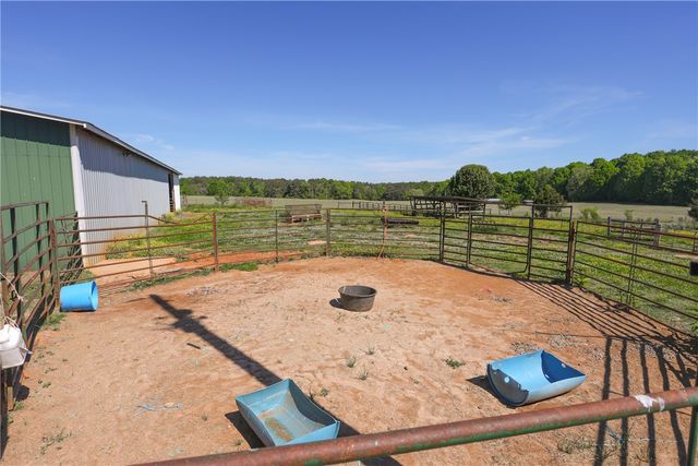 910 Highway 182, Fair Play, SC 29643