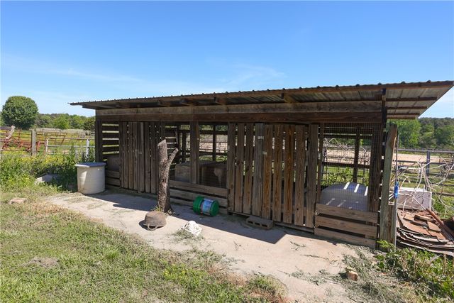 910 Highway 182, Fair Play, SC 29643