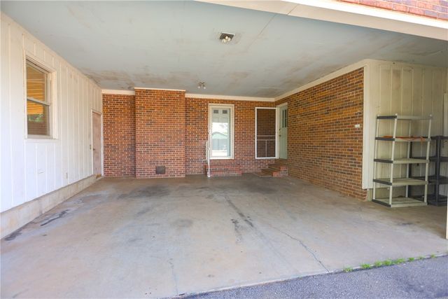 910 Highway 182, Fair Play, SC 29643
