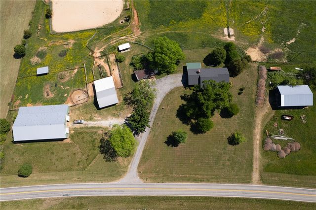 910 Highway 182, Fair Play, SC 29643