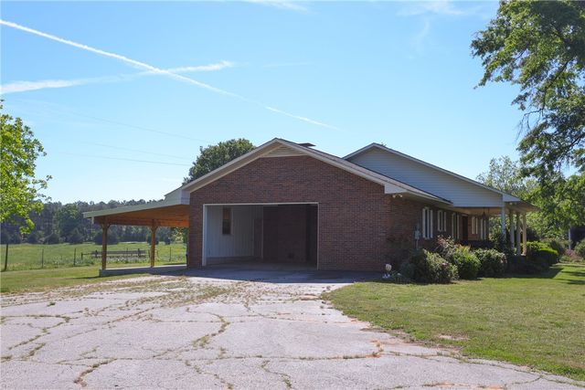 910 Highway 182, Fair Play, SC 29643