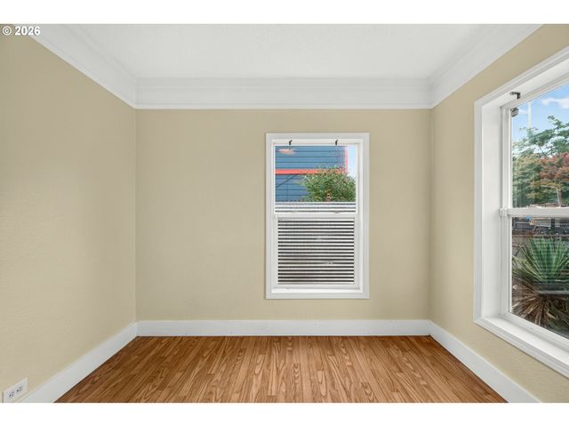 5916 Se 85TH Ave, Portland, OR 97266