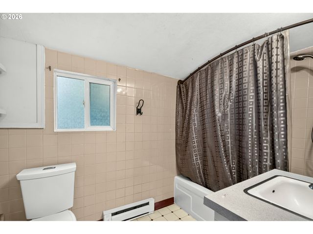 5916 Se 85TH Ave, Portland, OR 97266