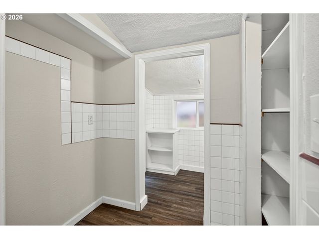 5916 Se 85TH Ave, Portland, OR 97266