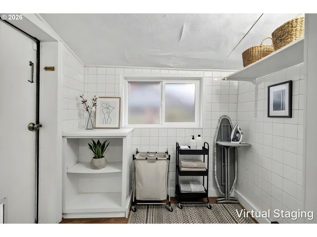 5916 Se 85TH Ave, Portland, OR 97266