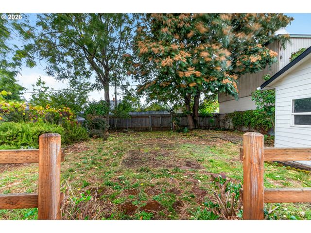5916 Se 85TH Ave, Portland, OR 97266