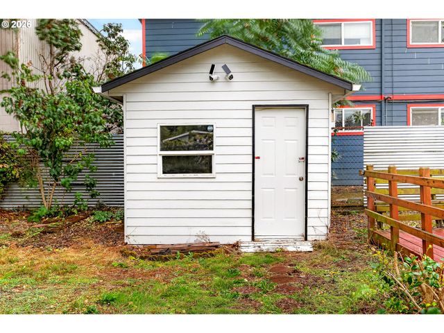 5916 Se 85TH Ave, Portland, OR 97266