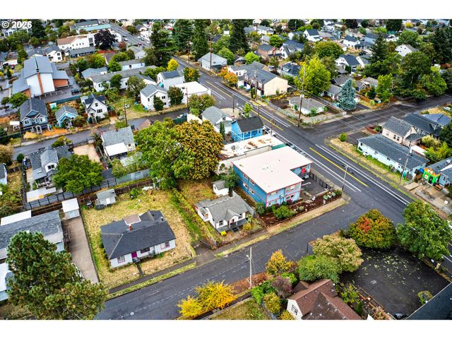 5916 Se 85TH Ave, Portland, OR 97266