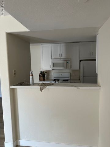 950 Seven Hills Dr. 716, Henderson, NV 89052
