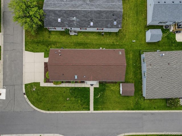 11078 Stony River Court, South Lyon, MI 48178