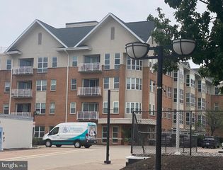 23 PIERSIDE DR #129, Baltimore, MD 21230