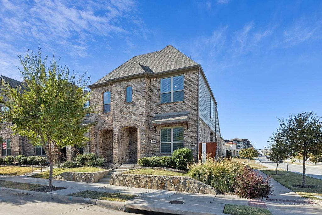 6500 Bold Ruler Lane, North Richland Hills, TX 76180