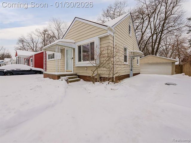 38 South Ascot Road, Waterford, MI 48328